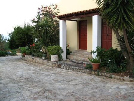 Hotel Heleni Apartments Epidaurus Eksteriør billede